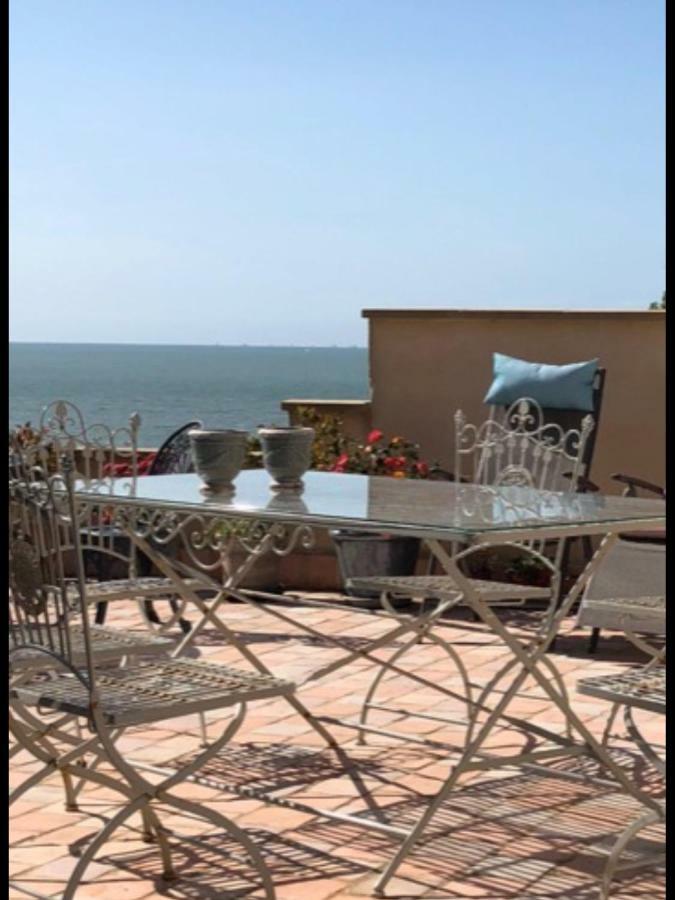 Appartement Terrasse Face Mer Villerville Esterno foto